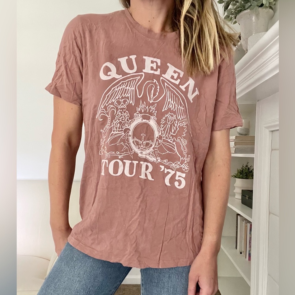 Abercrombie Queen Graphic Tee